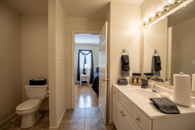 1045 N Shelby Street, Gary, IN 46403