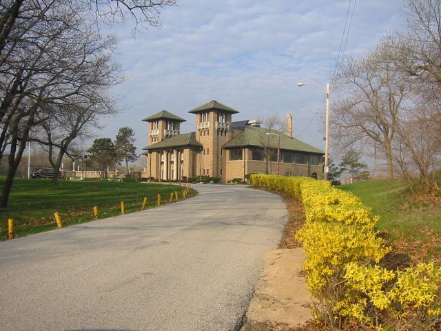 1045 N Shelby Street, Gary, IN 46403