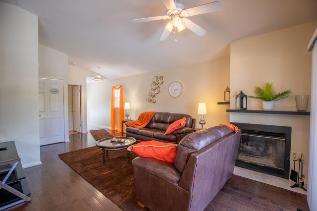 1045 N Shelby Street, Gary, IN 46403