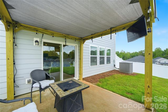 1420 Wildflower Street, Newton, NC 28658