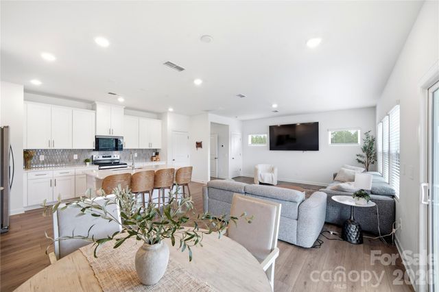 1420 Wildflower Street, Newton, NC 28658