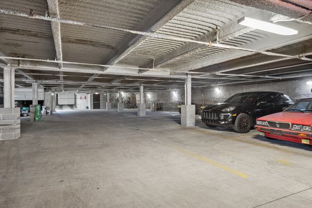 2000 S Michigan Avenue 304, Chicago, IL 60616