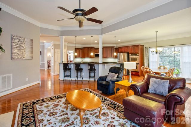 9018 Kensington Forest Drive, Harrisburg, NC 28075