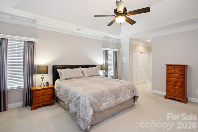 9018 Kensington Forest Drive, Harrisburg, NC 28075