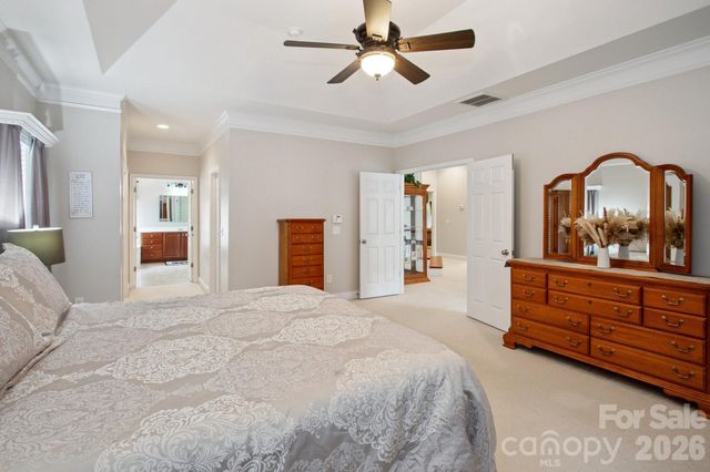 9018 Kensington Forest Drive, Harrisburg, NC 28075