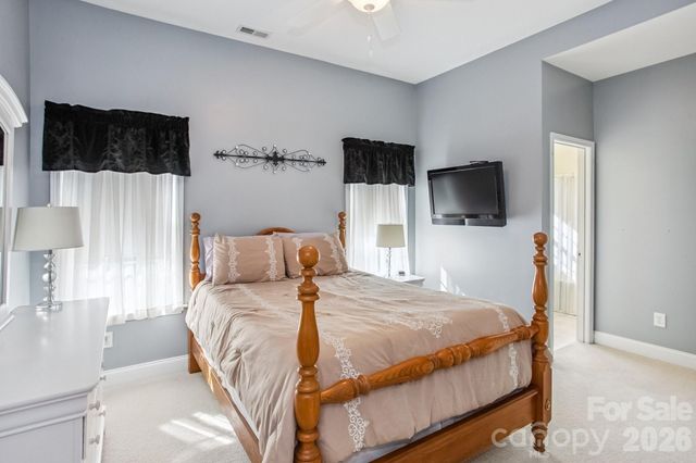 9018 Kensington Forest Drive, Harrisburg, NC 28075