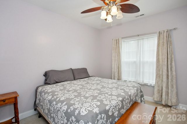 9018 Kensington Forest Drive, Harrisburg, NC 28075