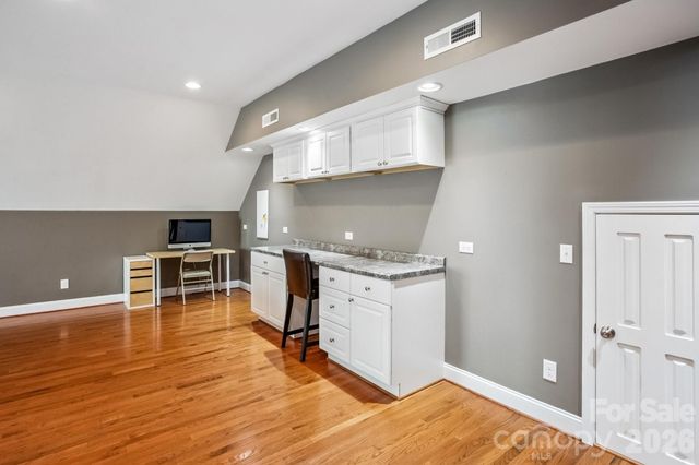 9018 Kensington Forest Drive, Harrisburg, NC 28075