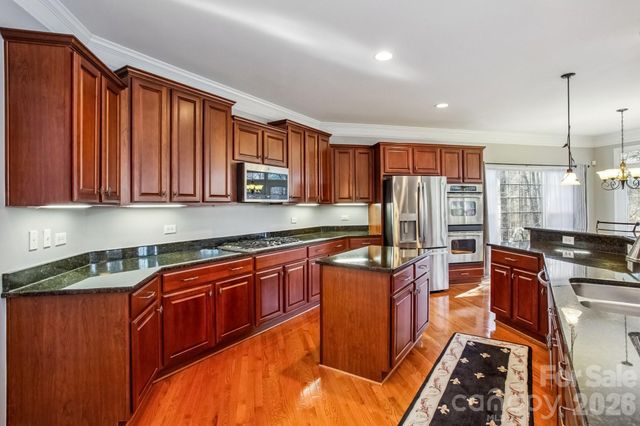 9018 Kensington Forest Drive, Harrisburg, NC 28075