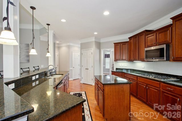 9018 Kensington Forest Drive, Harrisburg, NC 28075