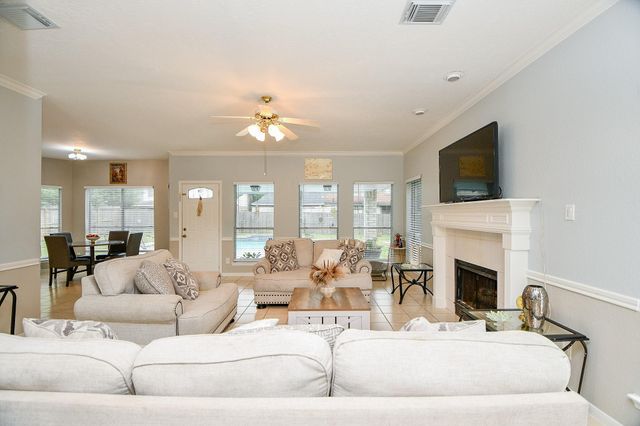 3151 Mossy Elm Court, Houston, TX 77059