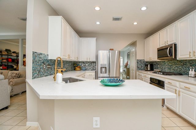 3151 Mossy Elm Court, Houston, TX 77059