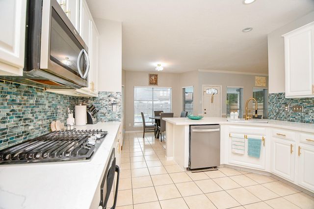 3151 Mossy Elm Court, Houston, TX 77059