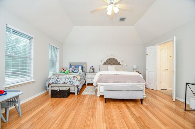 3151 Mossy Elm Court, Houston, TX 77059