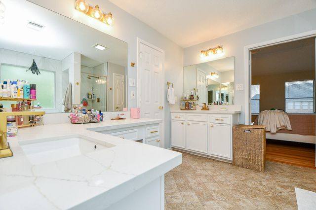 3151 Mossy Elm Court, Houston, TX 77059