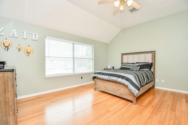 3151 Mossy Elm Court, Houston, TX 77059