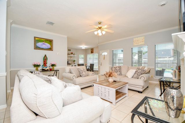 3151 Mossy Elm Court, Houston, TX 77059