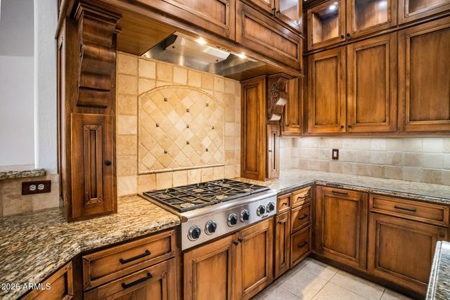 512 E JORDON Lane, Phoenix, AZ 85086