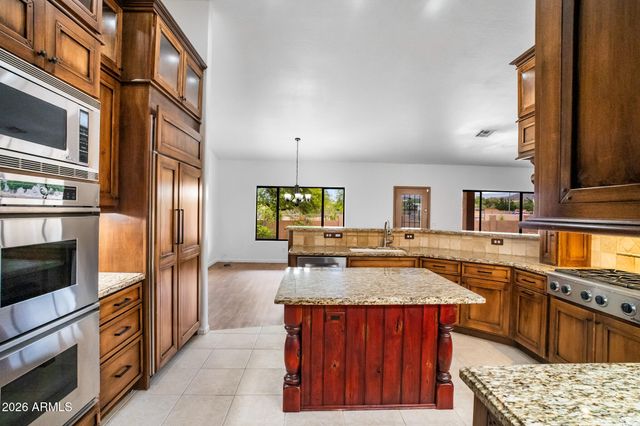 512 E JORDON Lane, Phoenix, AZ 85086