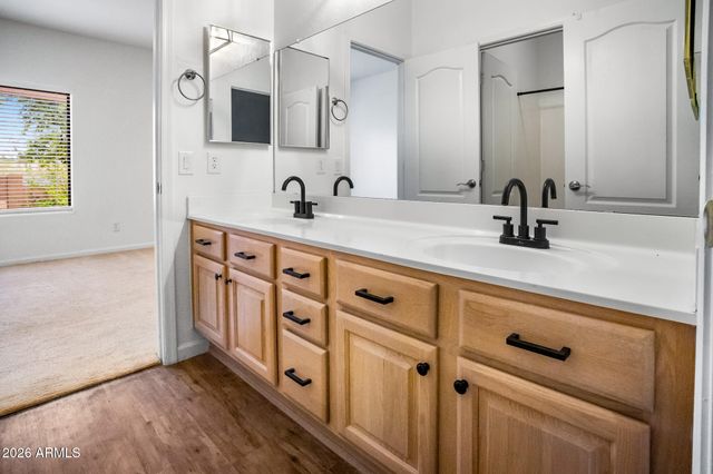 512 E JORDON Lane, Phoenix, AZ 85086