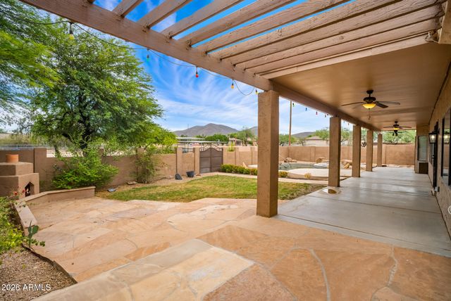 512 E JORDON Lane, Phoenix, AZ 85086