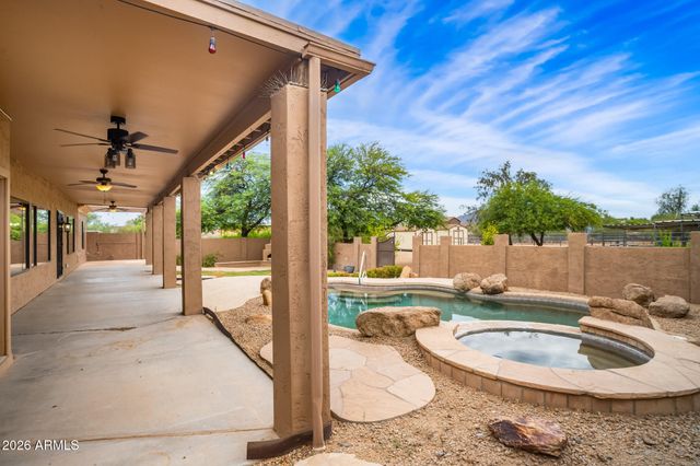 512 E JORDON Lane, Phoenix, AZ 85086