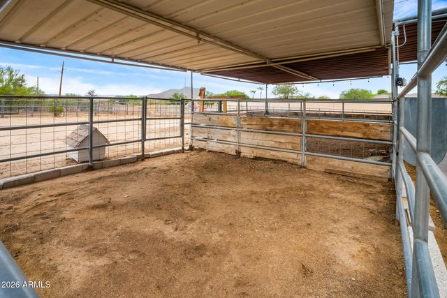 512 E JORDON Lane, Phoenix, AZ 85086