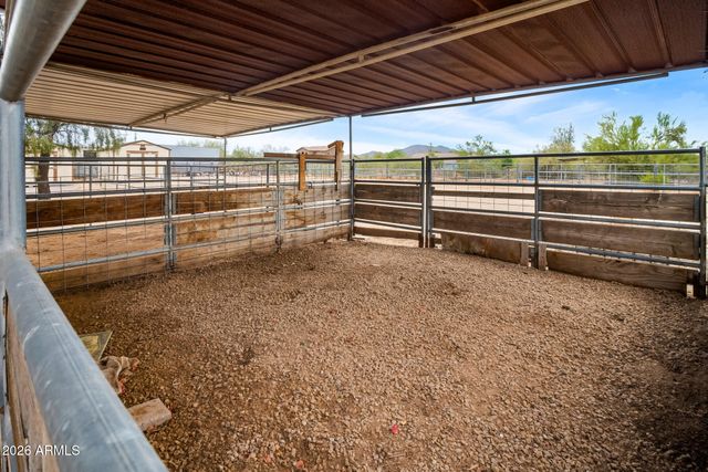 512 E JORDON Lane, Phoenix, AZ 85086