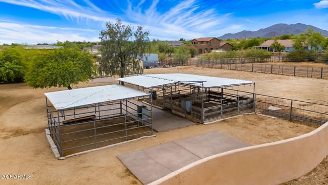 512 E JORDON Lane, Phoenix, AZ 85086