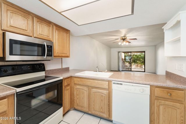 448 S DESERT FLOWER Drive, Mesa, AZ 85208