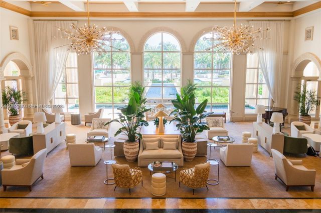 765 Crandon Blvd PH-4, Key Biscayne, FL 33149