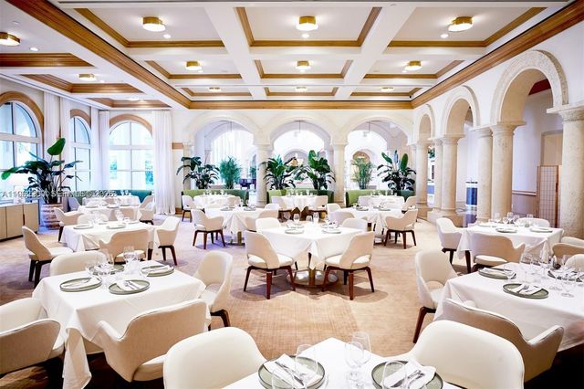 765 Crandon Blvd PH-4, Key Biscayne, FL 33149