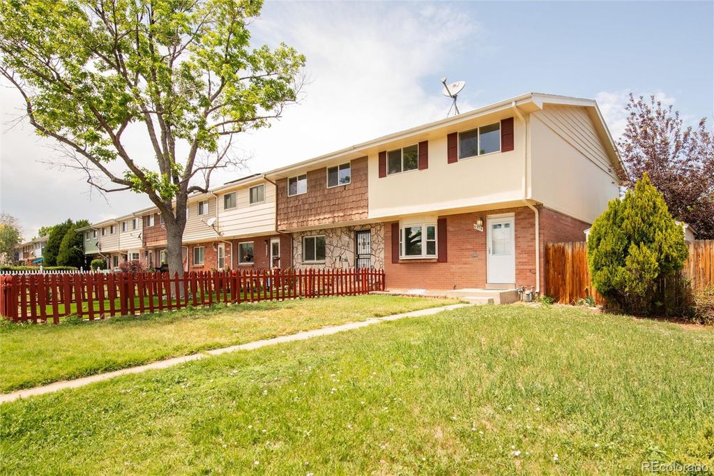6315 W Mississippi Place, Lakewood, CO 80232