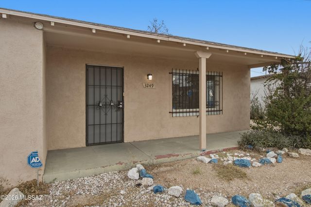 3249 E 25th Street, Tucson, AZ 85713