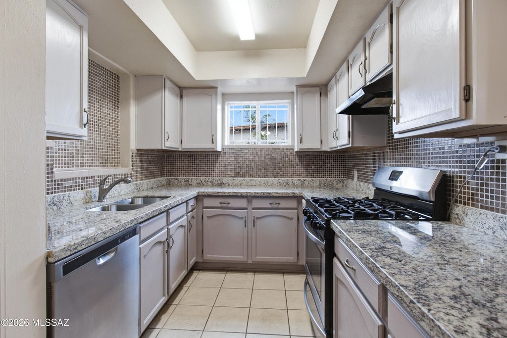 3249 E 25th Street, Tucson, AZ 85713