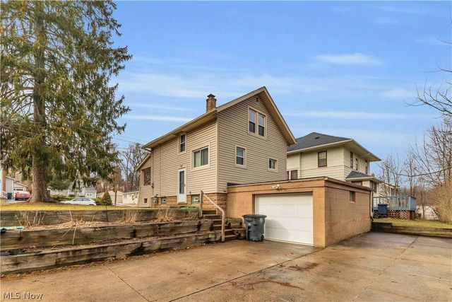 425 Frazier Avenue, Akron, OH 44305