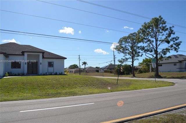 1728 Kismet Parkway W, Cape Coral, FL 33993