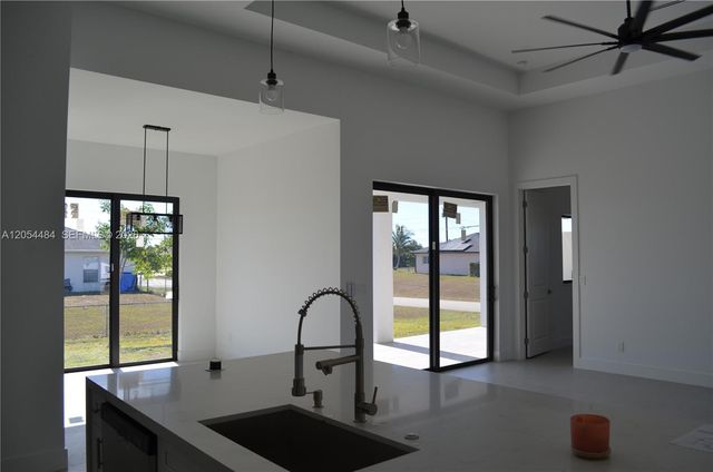 1728 Kismet Parkway W, Cape Coral, FL 33993