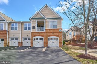 43865 HICKORY CORNER TER #114, Ashburn, VA 20147