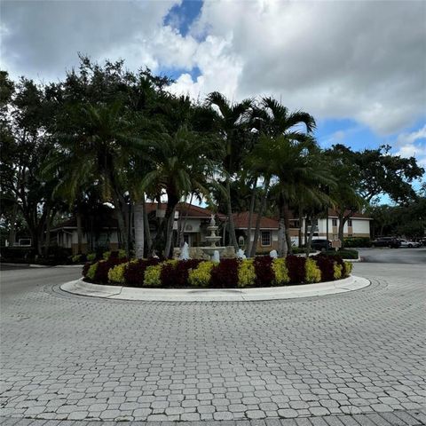 712 NW 92nd Avenue, Plantation, FL 33324