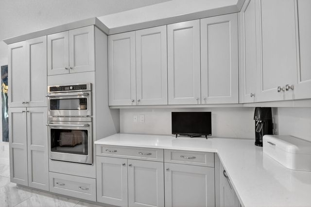 3089 Bellflower Circle, West Palm Beach, FL 33401