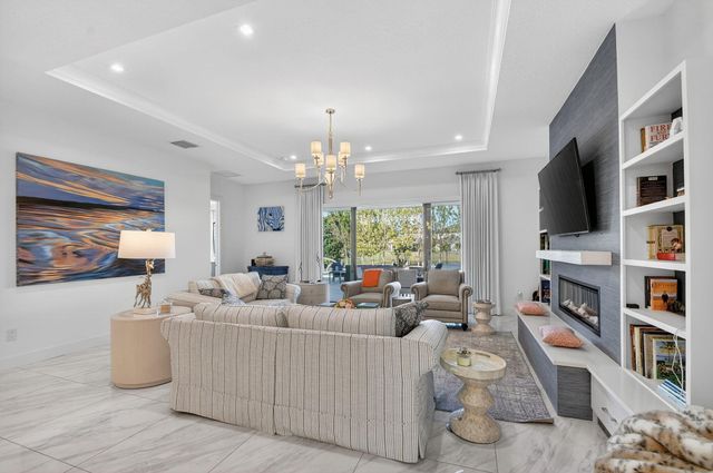 3089 Bellflower Circle, West Palm Beach, FL 33401