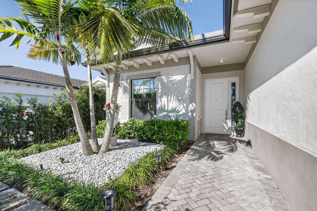 3089 Bellflower Circle, West Palm Beach, FL 33401