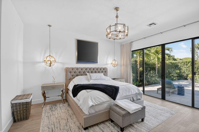 3089 Bellflower Circle, West Palm Beach, FL 33401