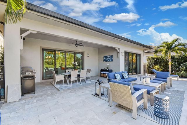 3089 Bellflower Circle, West Palm Beach, FL 33401