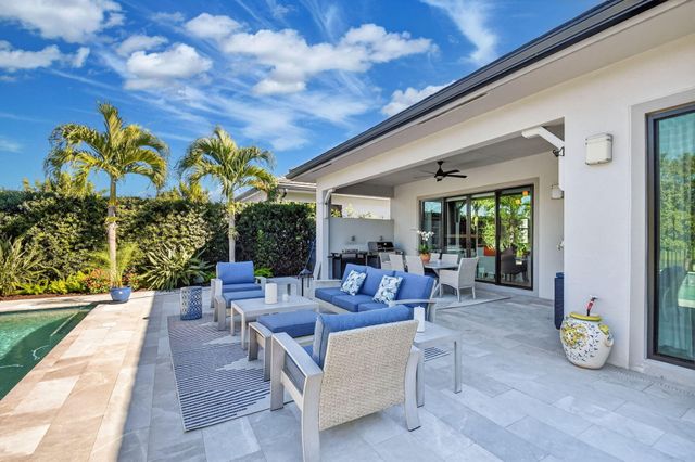 3089 Bellflower Circle, West Palm Beach, FL 33401