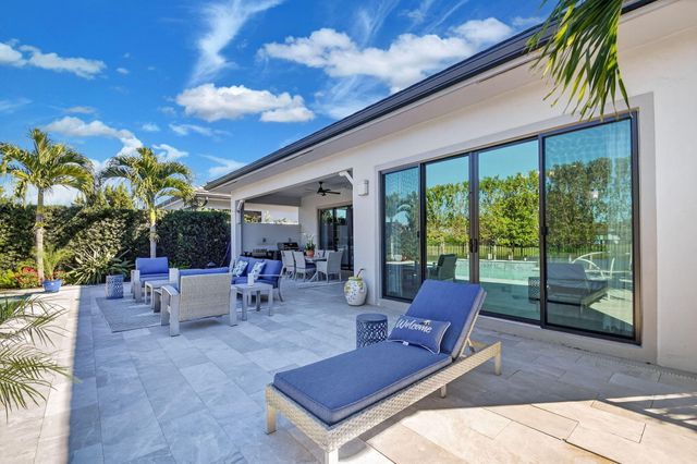 3089 Bellflower Circle, West Palm Beach, FL 33401