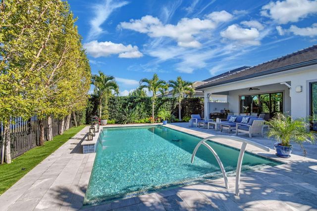 3089 Bellflower Circle, West Palm Beach, FL 33401