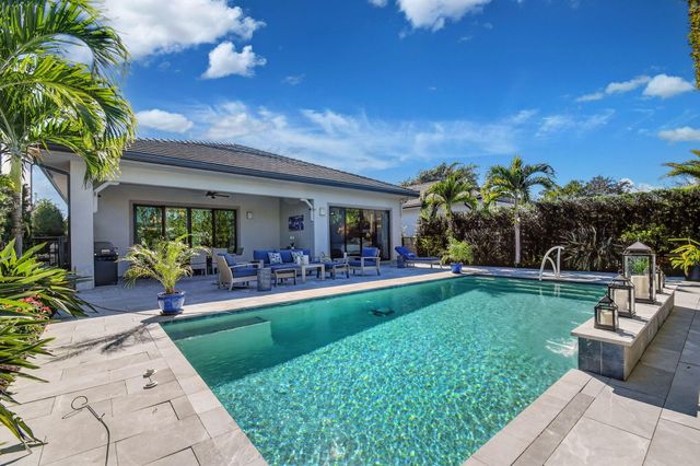 3089 Bellflower Circle, West Palm Beach, FL 33401