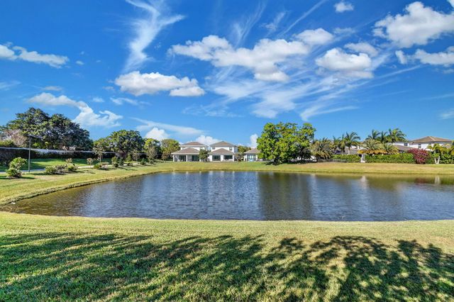 3089 Bellflower Circle, West Palm Beach, FL 33401